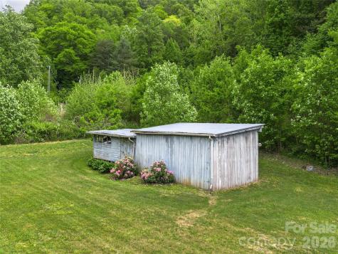 379 N Fork Road Barnardsville NC 28709