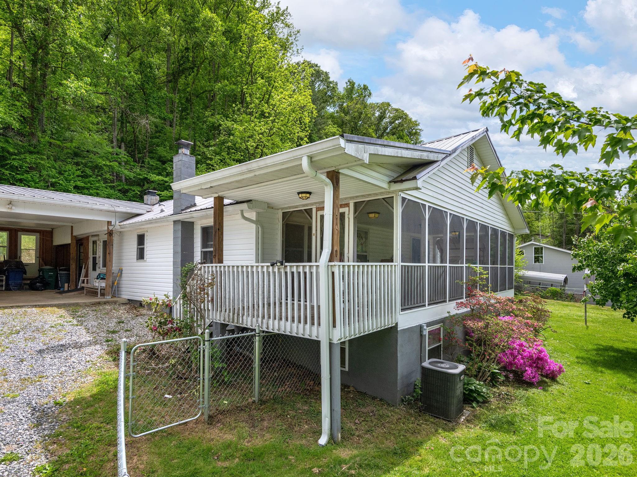 379 N Fork Road Barnardsville NC 28709