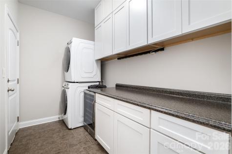 131 Aztec Circle Mooresville NC 28117