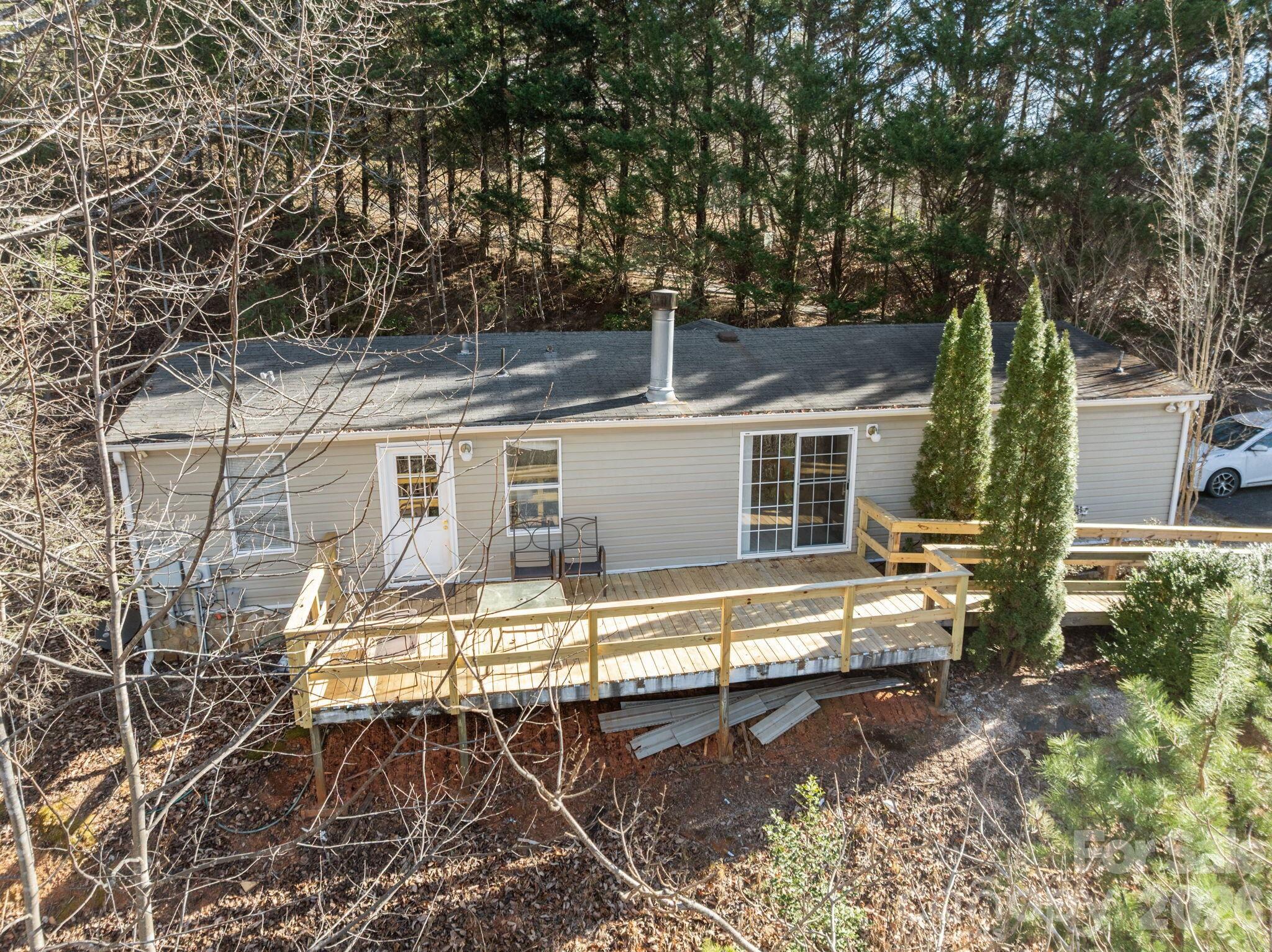 102 Scotts Cove Road Nebo NC 28761