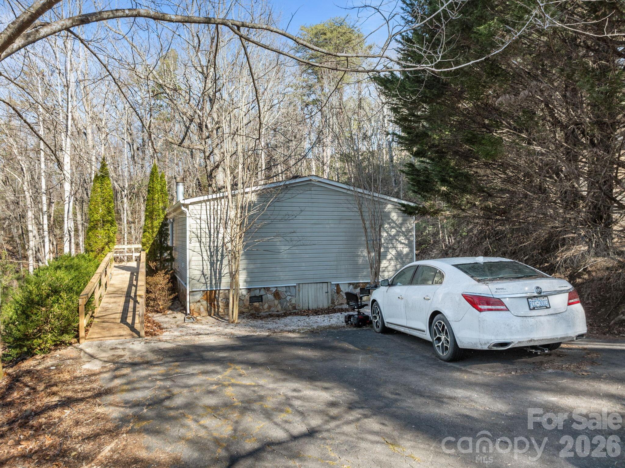 102 Scotts Cove Road Nebo NC 28761
