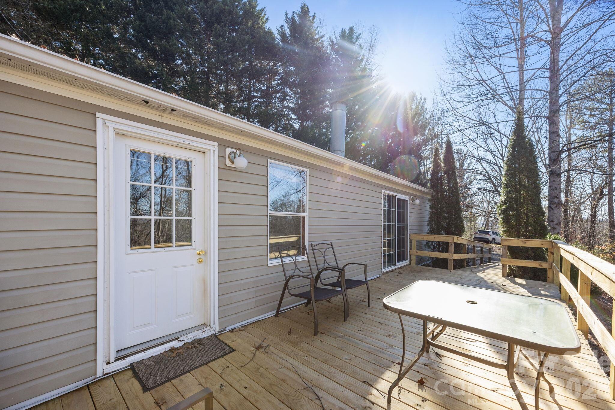 102 Scotts Cove Road Nebo NC 28761