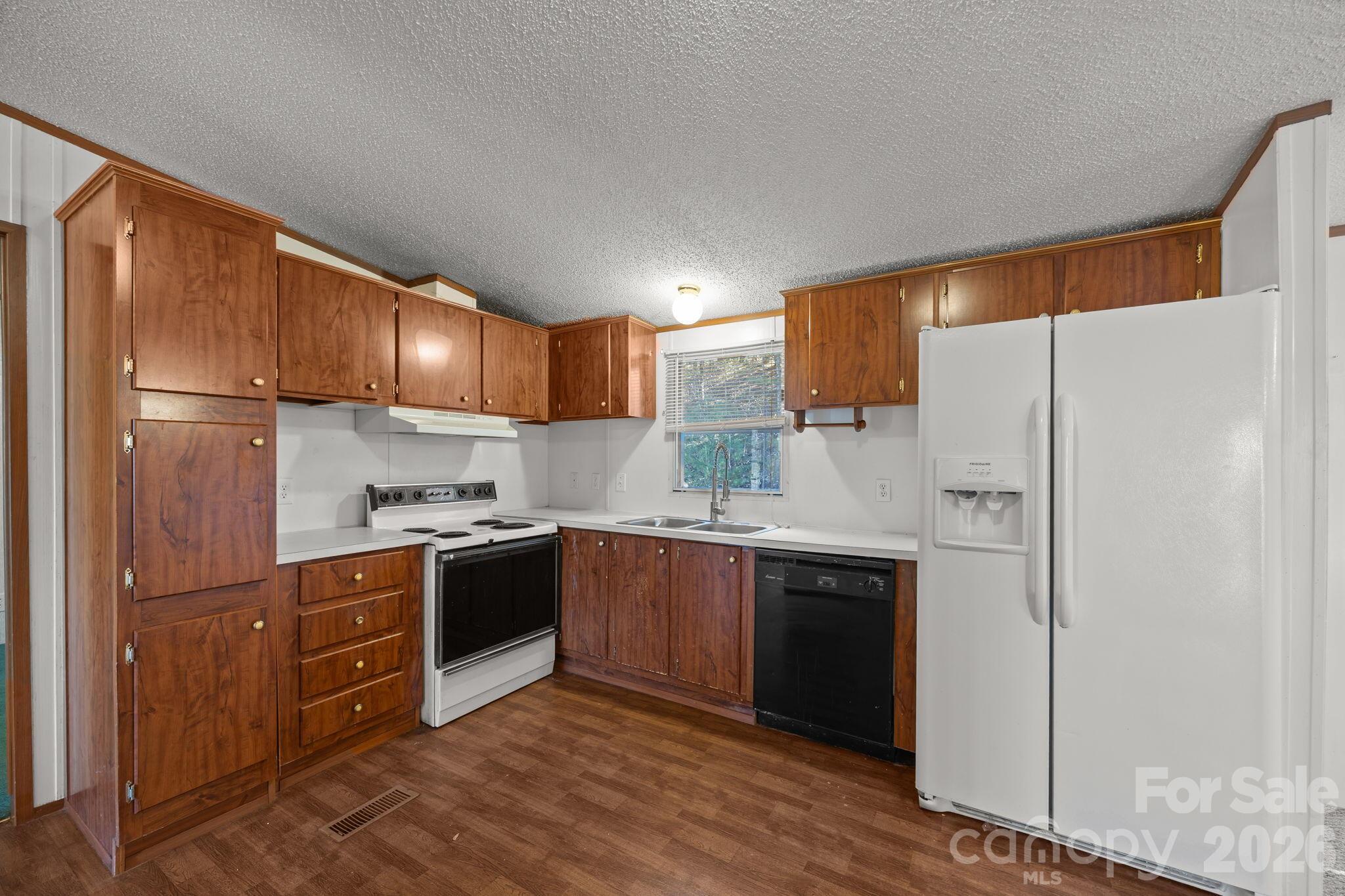 102 Scotts Cove Road Nebo NC 28761