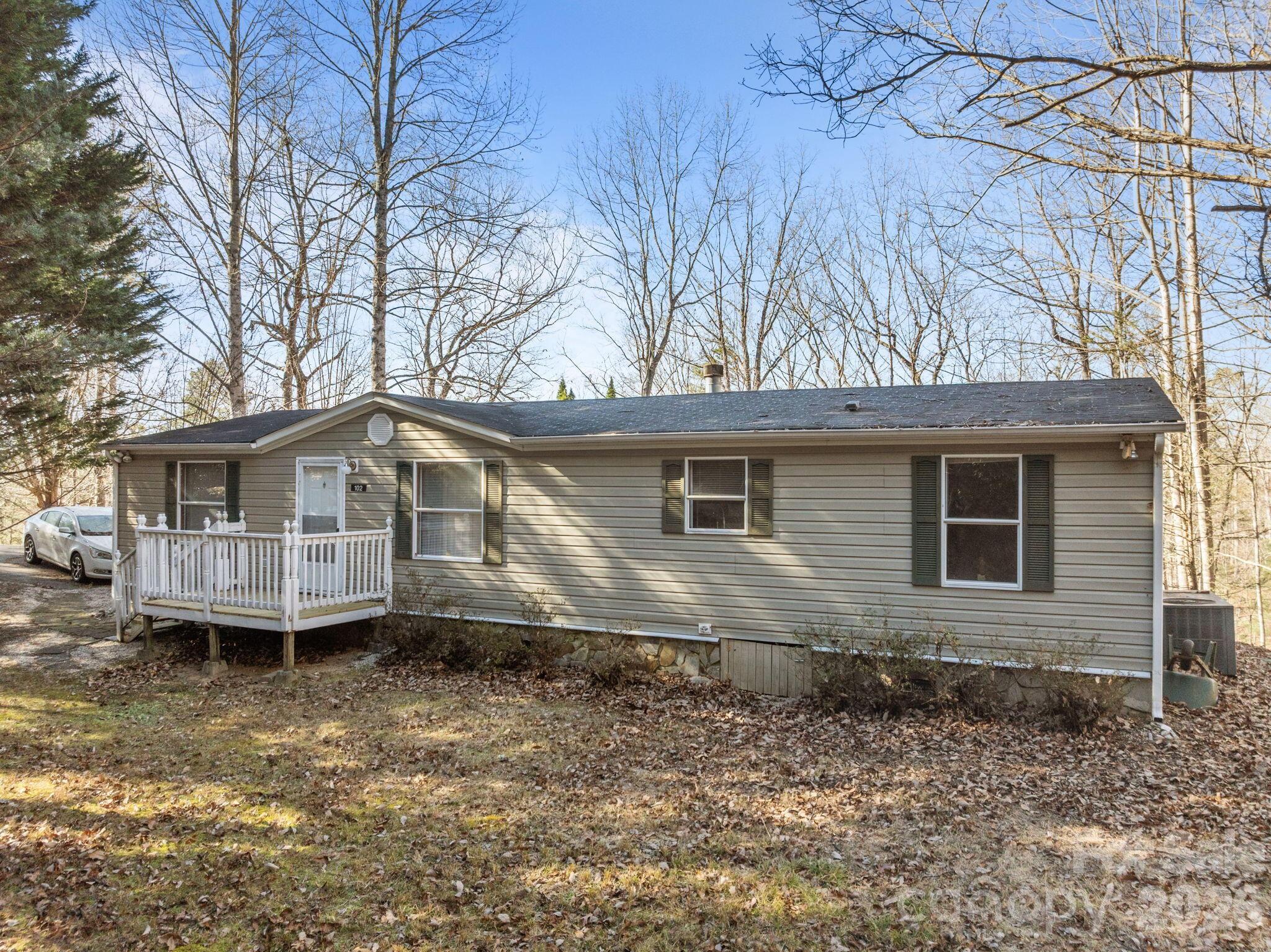 102 Scotts Cove Road Nebo NC 28761