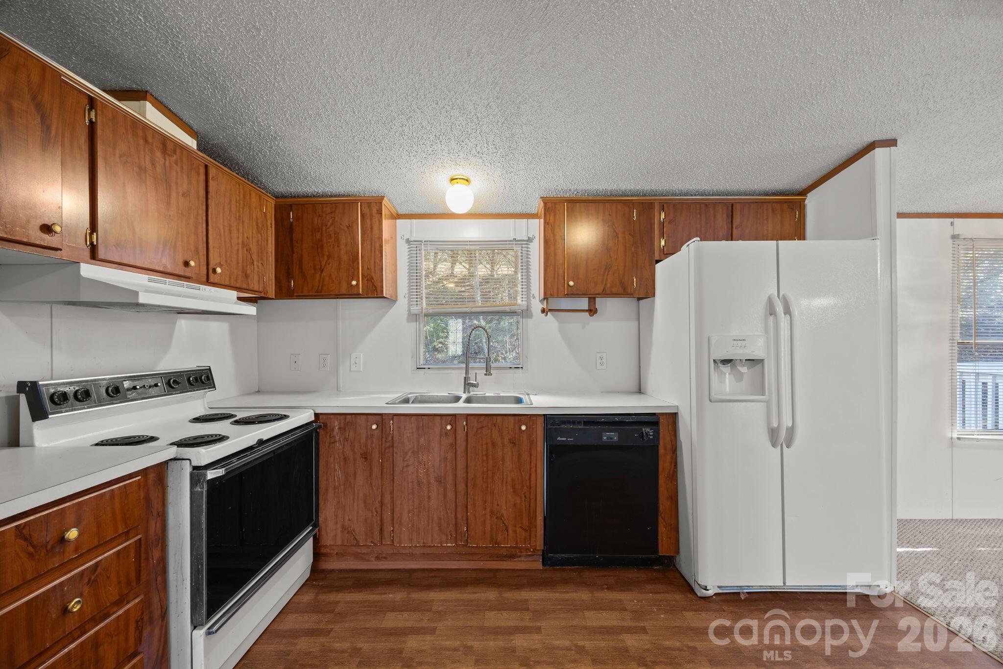 102 Scotts Cove Road Nebo NC 28761