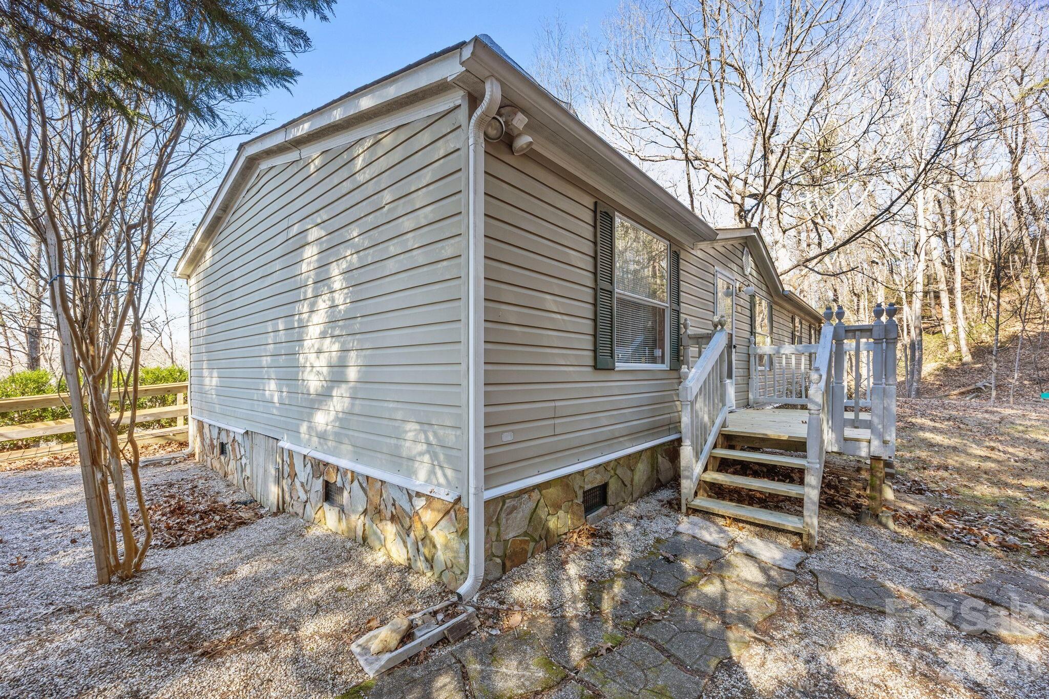 102 Scotts Cove Road Nebo NC 28761