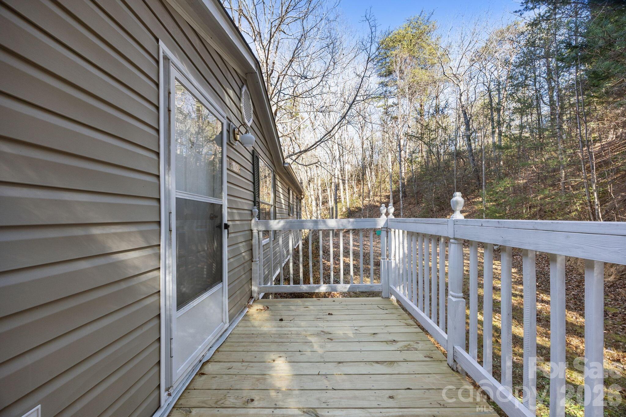 102 Scotts Cove Road Nebo NC 28761