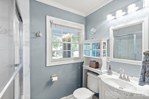 138 Wyanoke Avenue Charlotte NC 28205