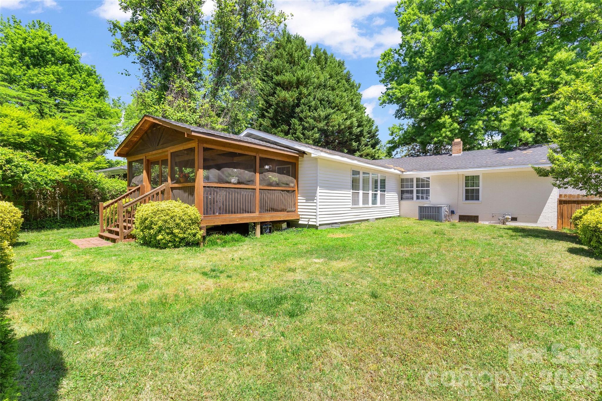 138 Wyanoke Avenue Charlotte NC 28205
