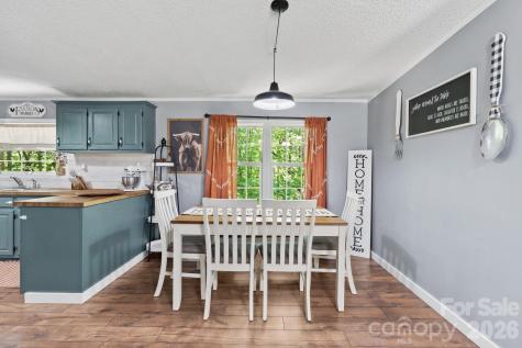 122 Fallswood Court Hendersonville NC 28739