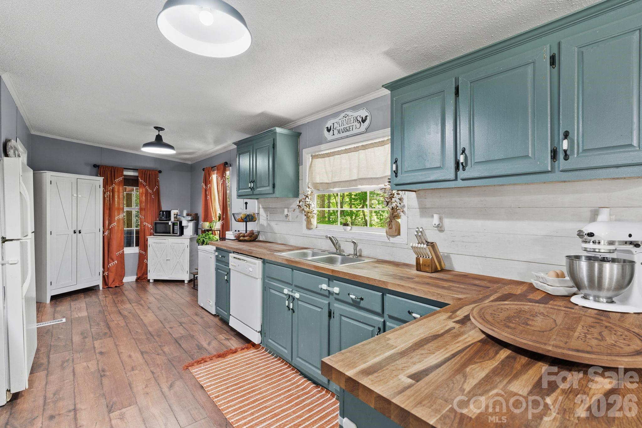122 Fallswood Court Hendersonville NC 28739