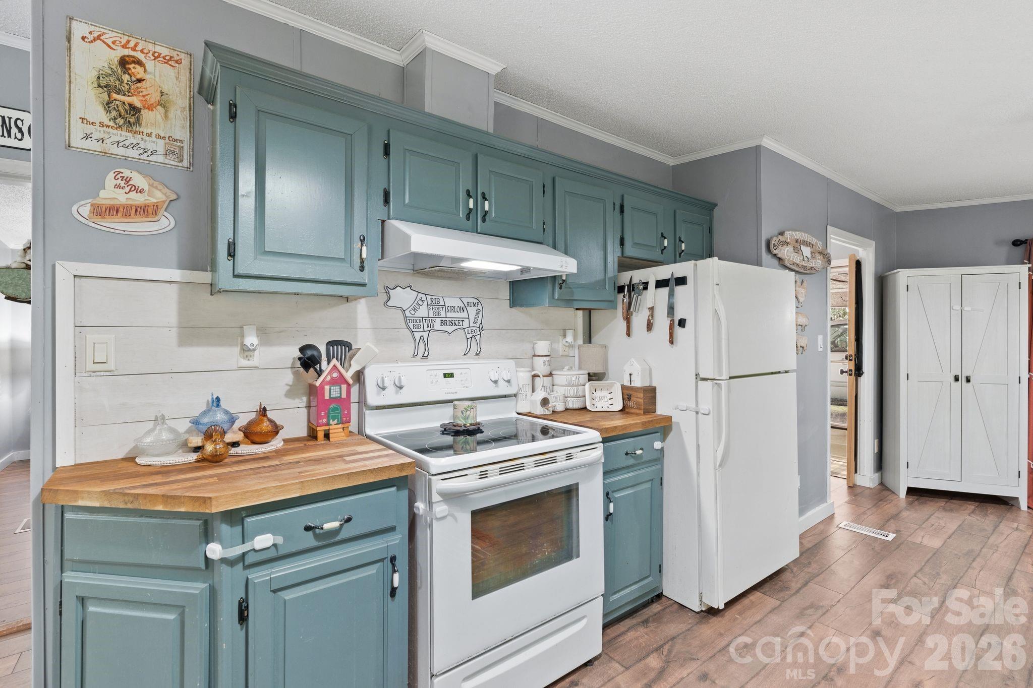 122 Fallswood Court Hendersonville NC 28739