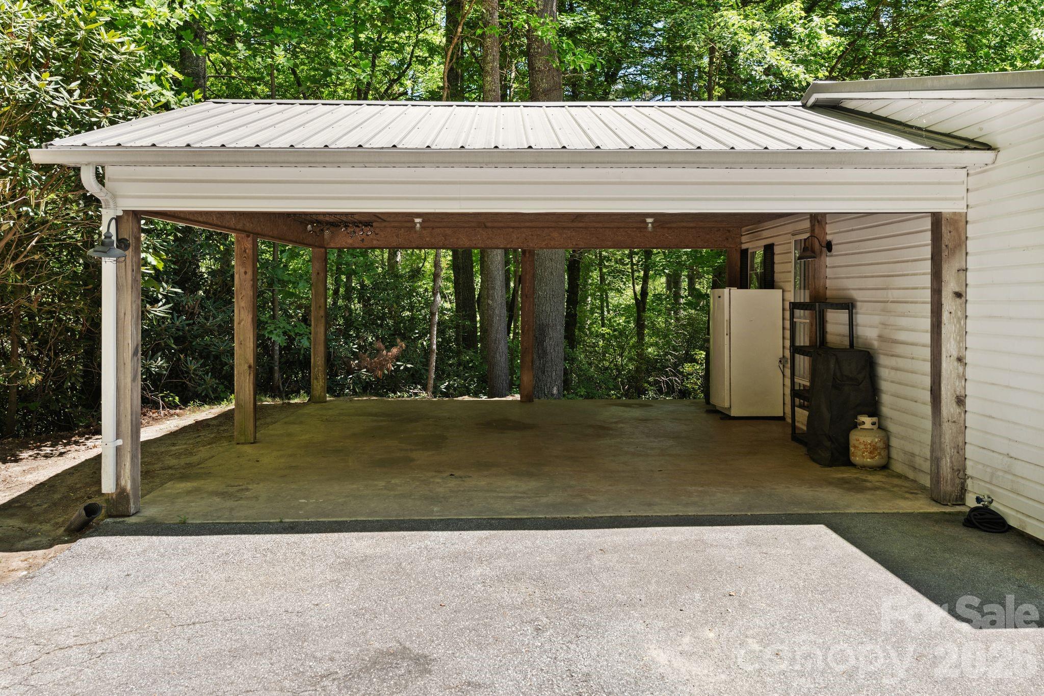 122 Fallswood Court Hendersonville NC 28739