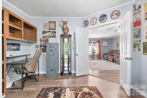 122 Fallswood Court Hendersonville NC 28739