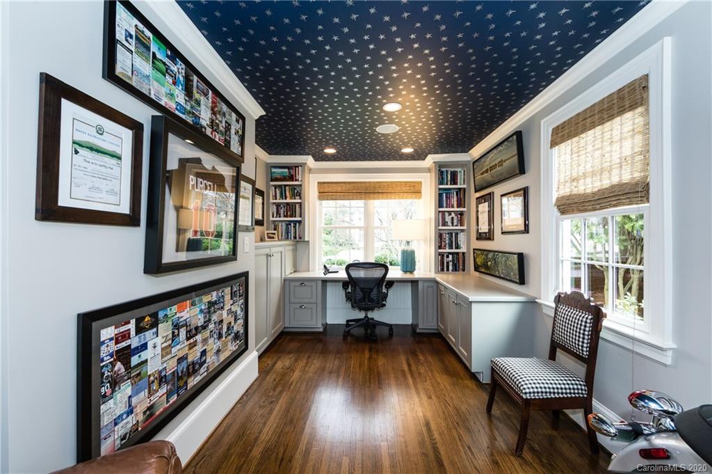 262 Hempstead Place Charlotte NC 28207