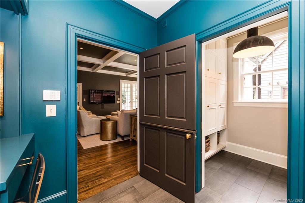 262 Hempstead Place Charlotte NC 28207