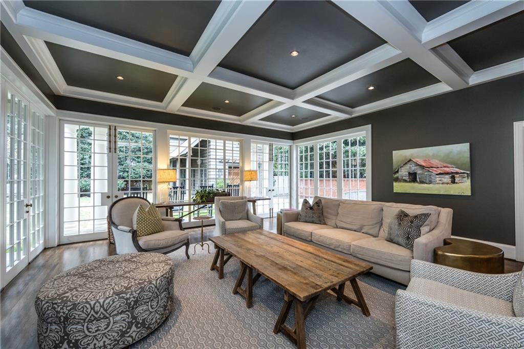 262 Hempstead Place Charlotte NC 28207