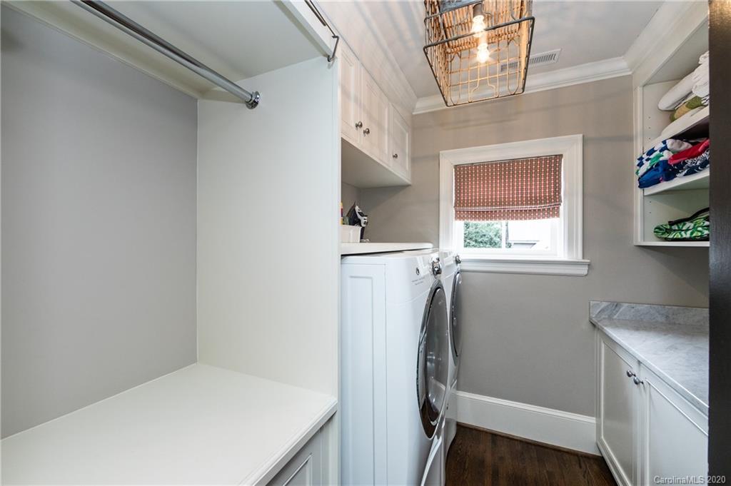 262 Hempstead Place Charlotte NC 28207