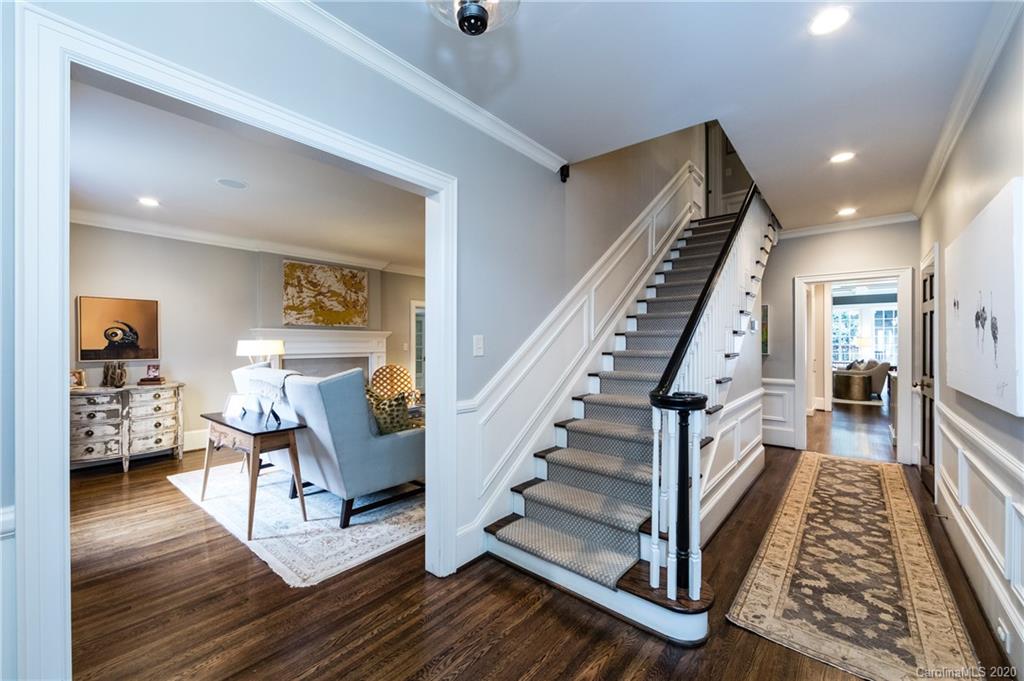 262 Hempstead Place Charlotte NC 28207