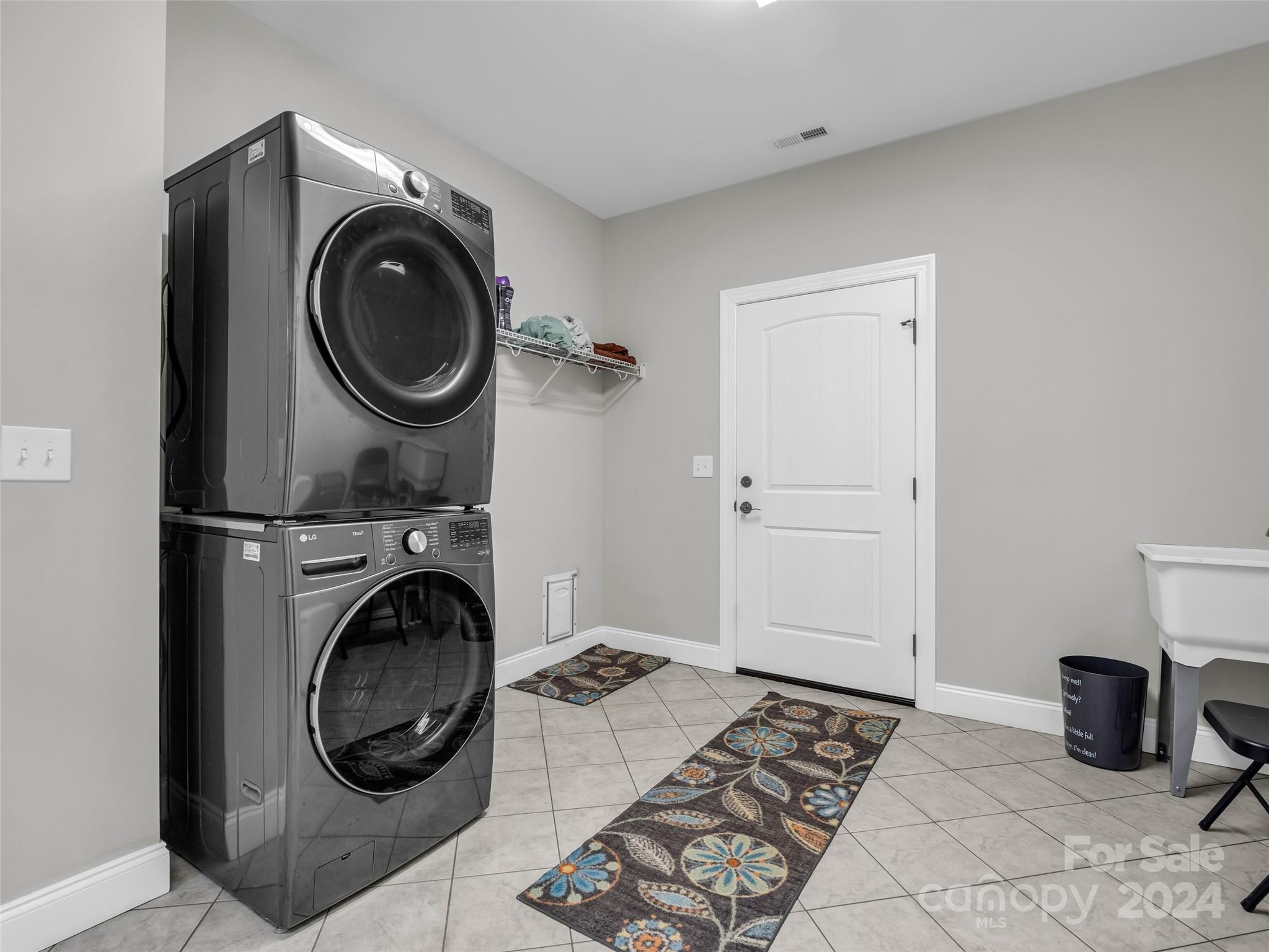 10305 Green River Cove Road Saluda NC 28773