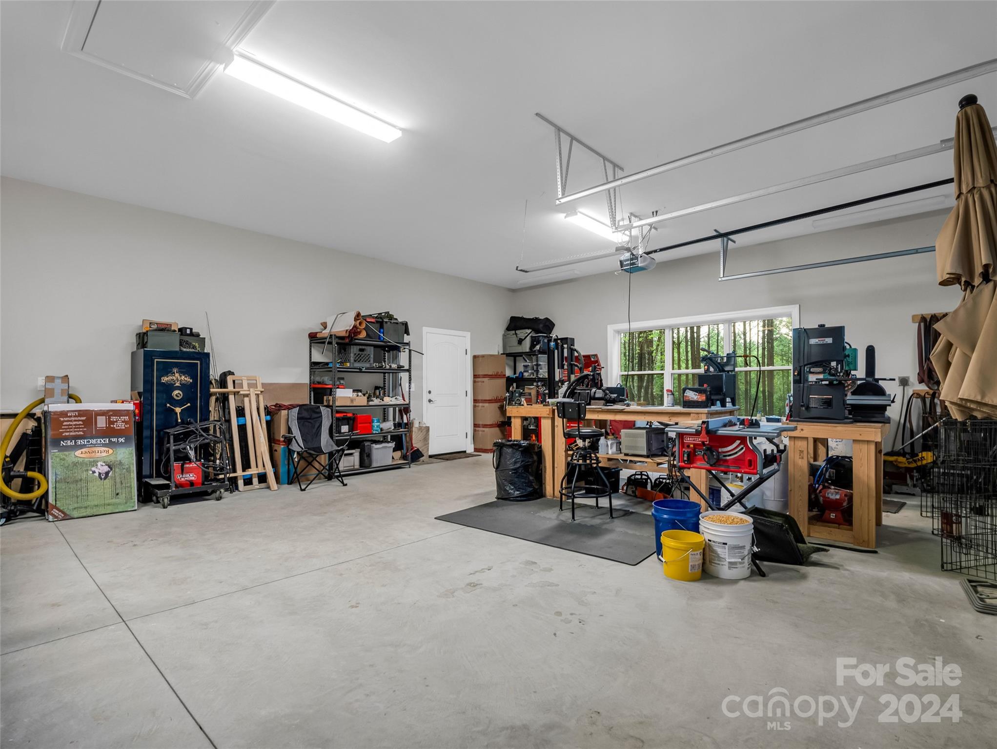 10305 Green River Cove Road Saluda NC 28773