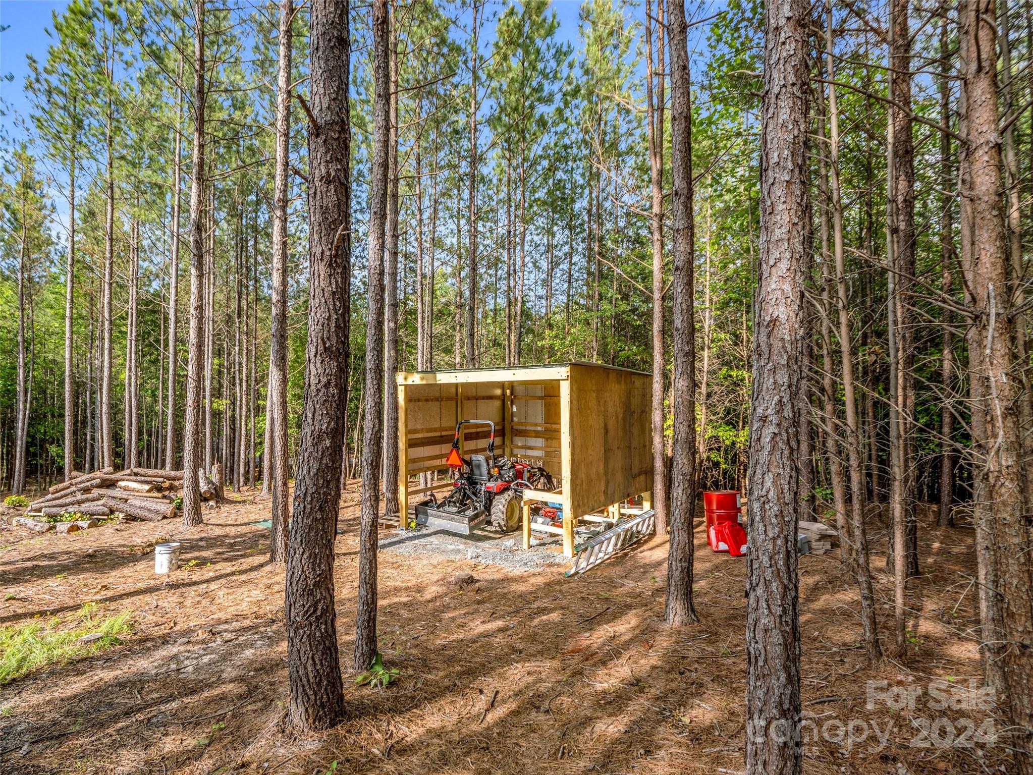 10305 Green River Cove Road Saluda NC 28773