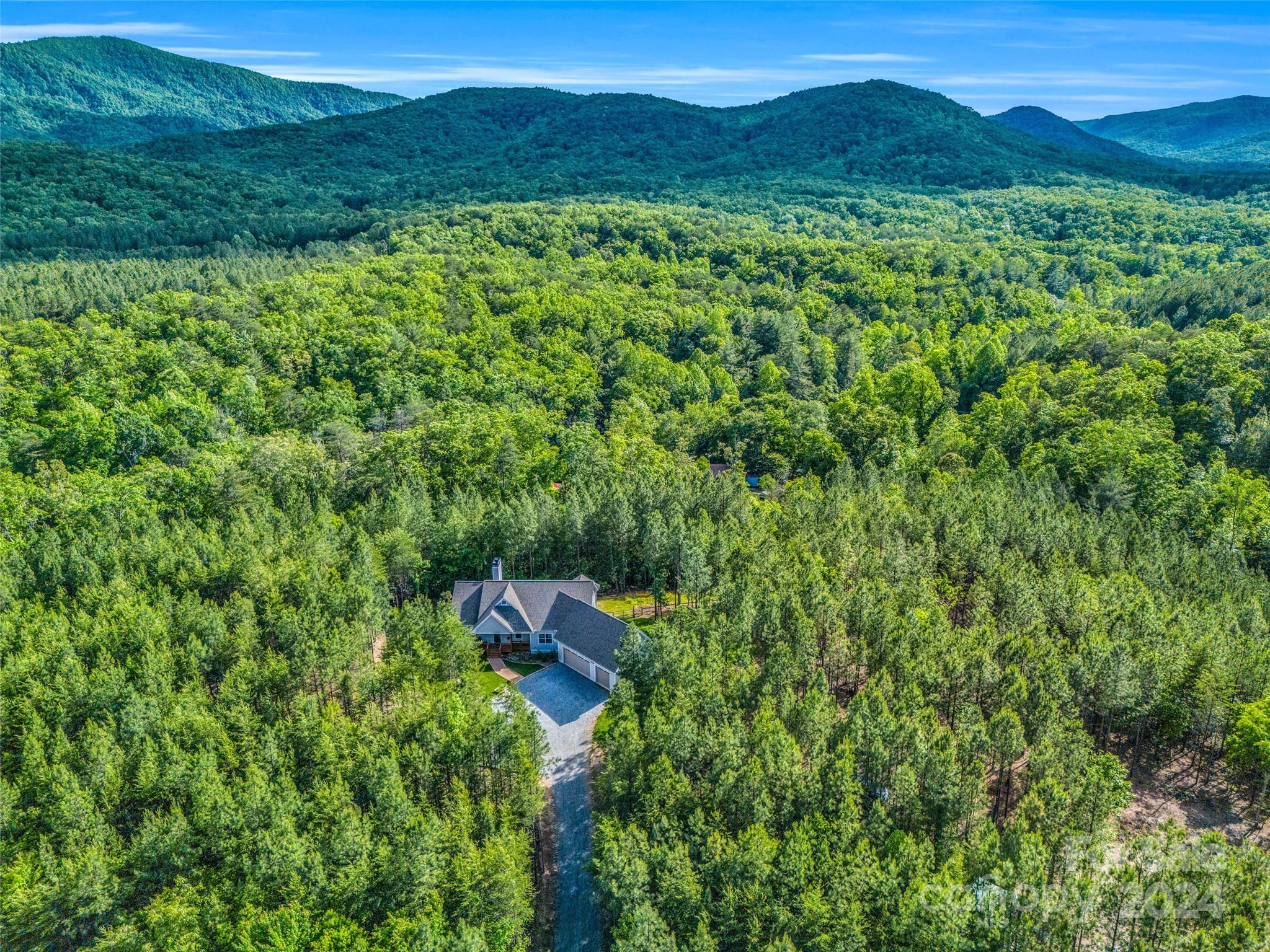 10305 Green River Cove Road Saluda NC 28773