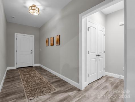 10305 Green River Cove Road Saluda NC 28773