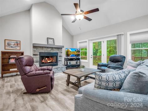 10305 Green River Cove Road Saluda NC 28773