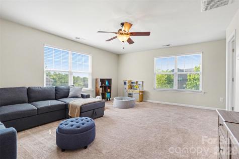 16316 Thoroughbred Trace Lane Charlotte NC 28278