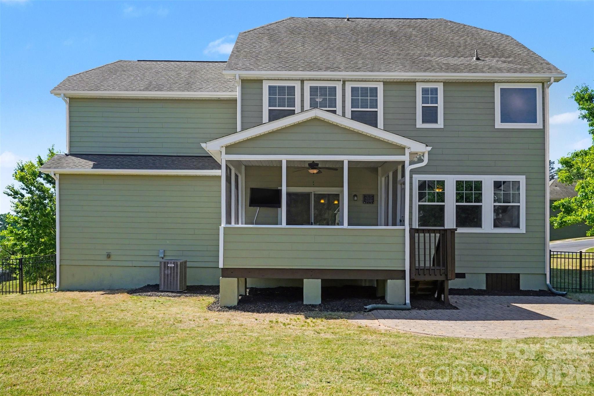 16316 Thoroughbred Trace Lane Charlotte NC 28278