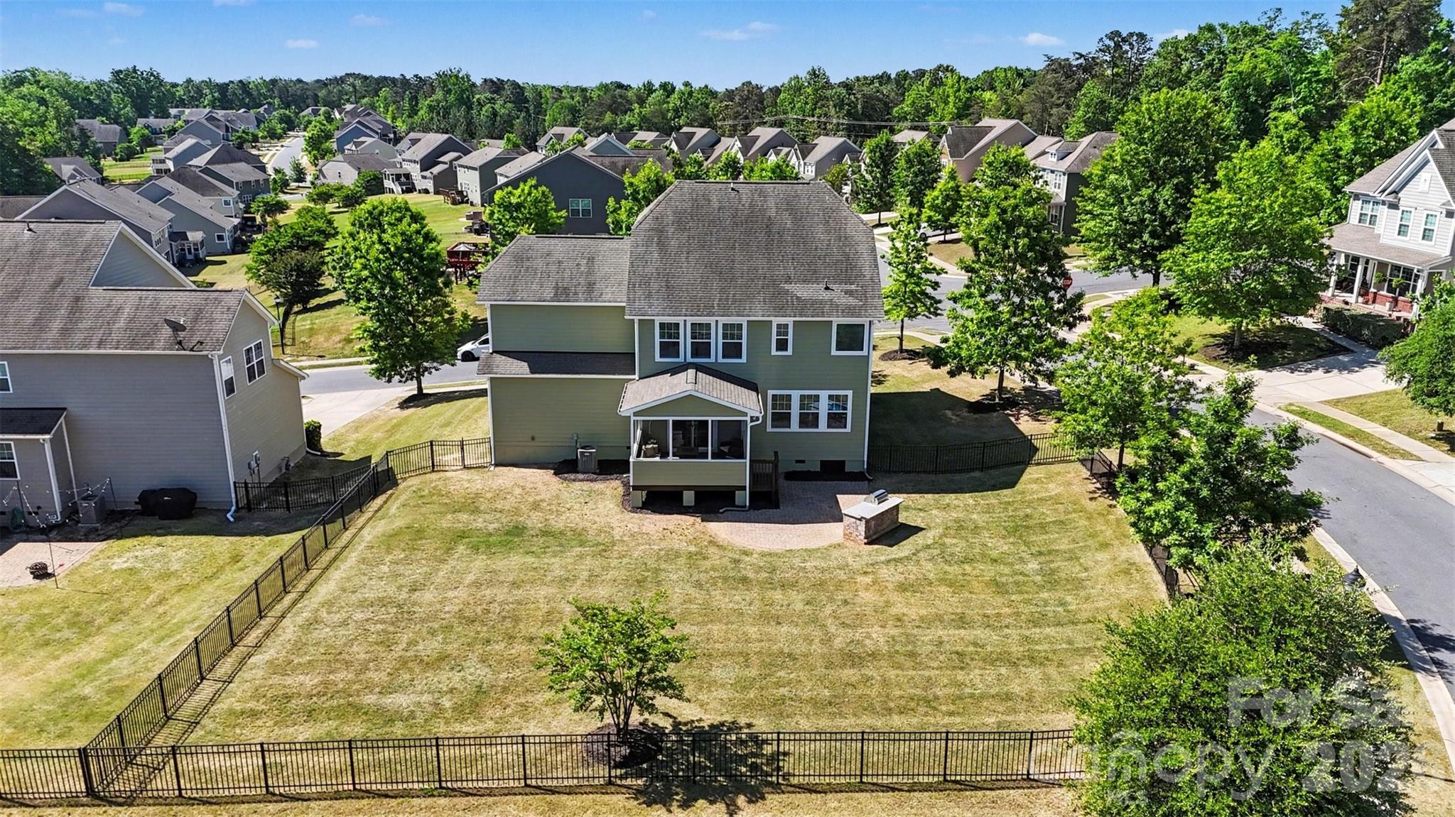 16316 Thoroughbred Trace Lane Charlotte NC 28278