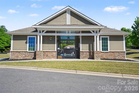 16316 Thoroughbred Trace Lane Charlotte NC 28278