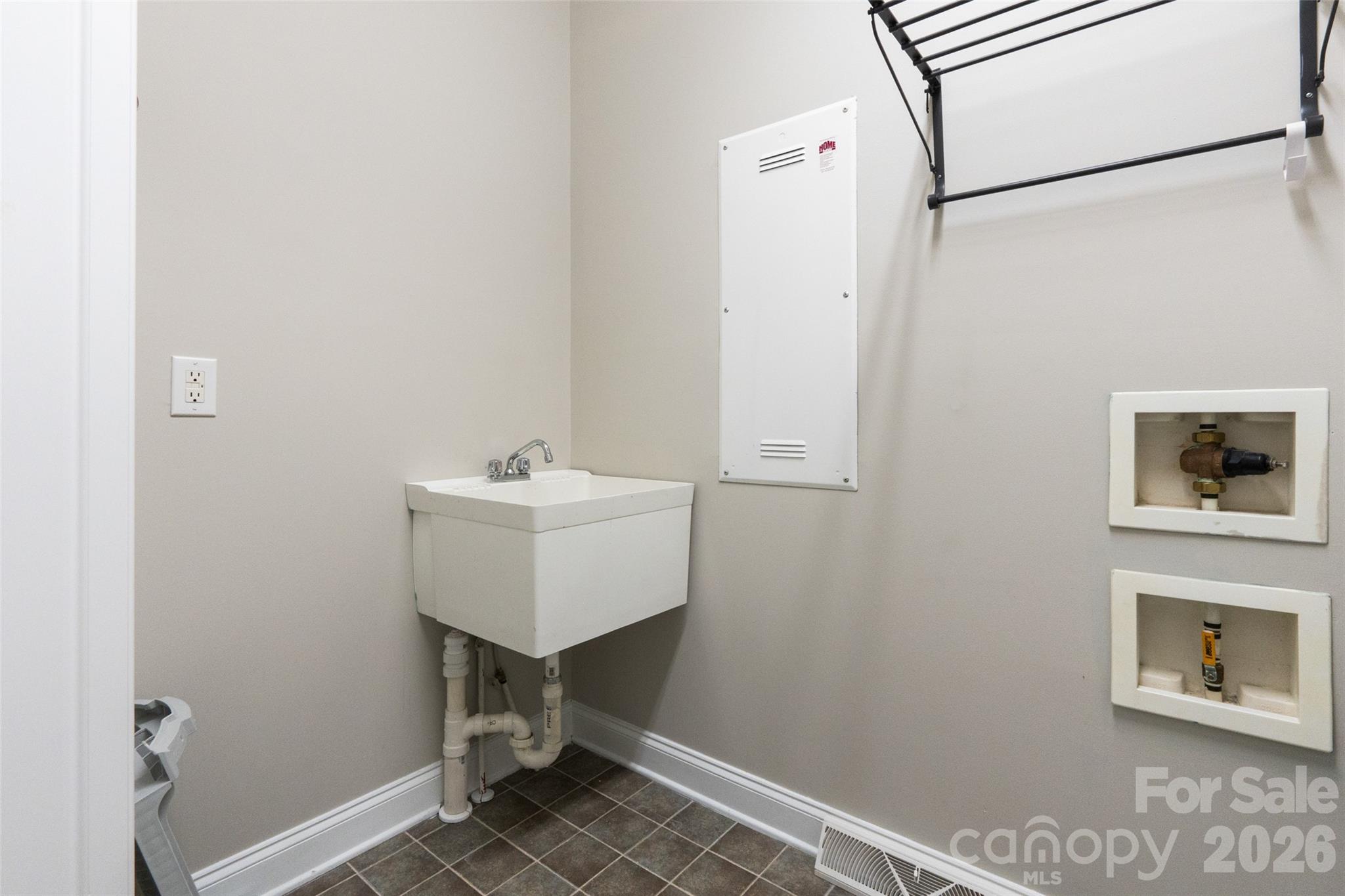 6008 Langham Court Charlotte NC 28269