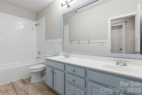 6008 Langham Court Charlotte NC 28269