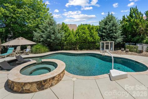 6008 Langham Court Charlotte NC 28269