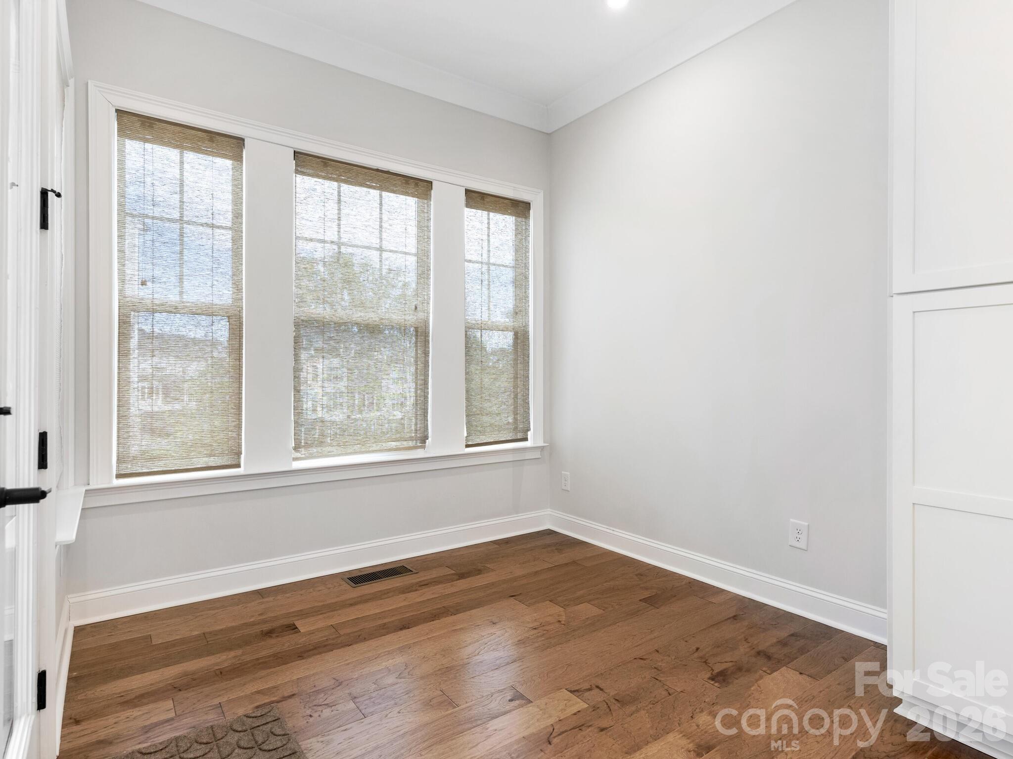 2555 Deacon Avenue Charlotte NC 28204