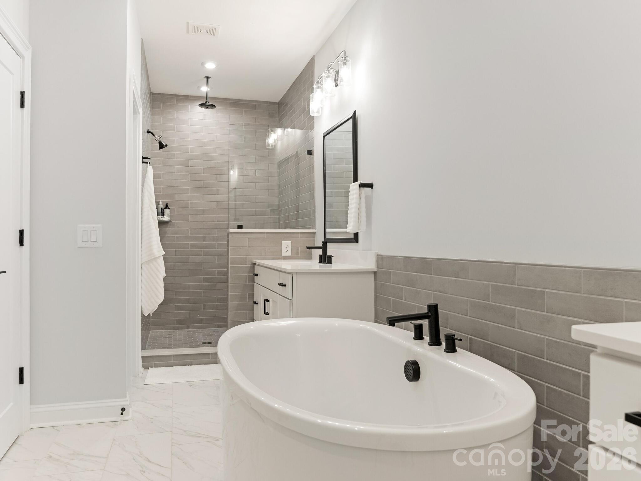 2555 Deacon Avenue Charlotte NC 28204