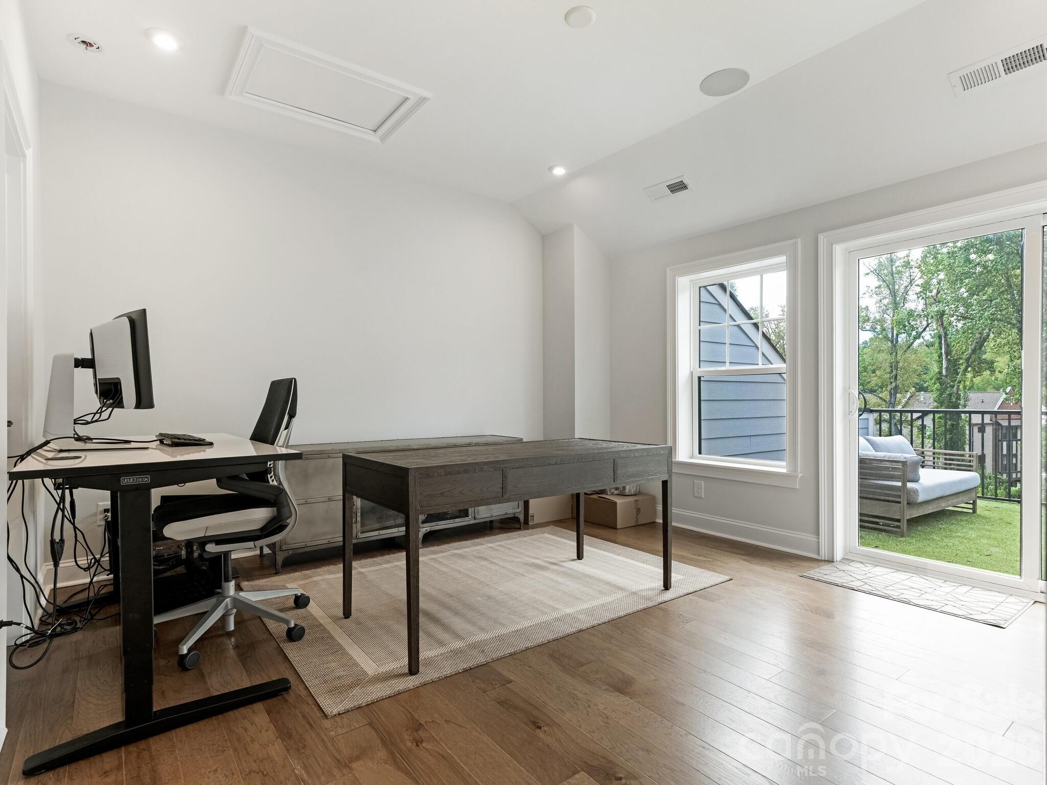 2555 Deacon Avenue Charlotte NC 28204