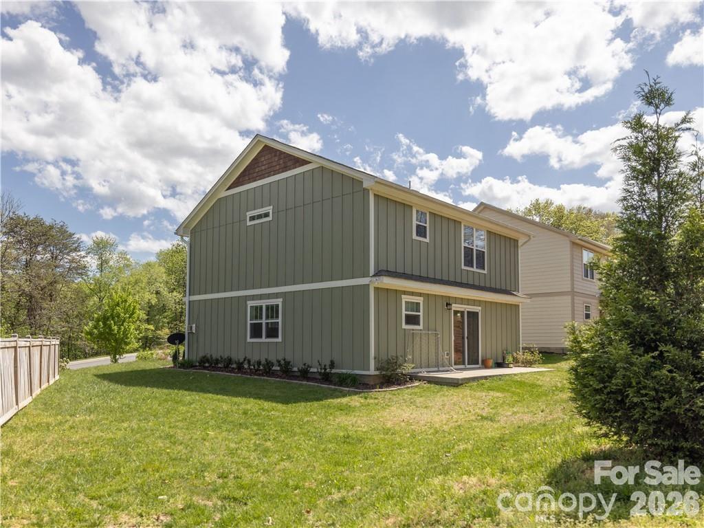 101 Towne Place Clyde NC 28721