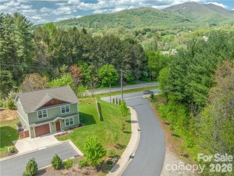 101 Towne Place Clyde NC 28721