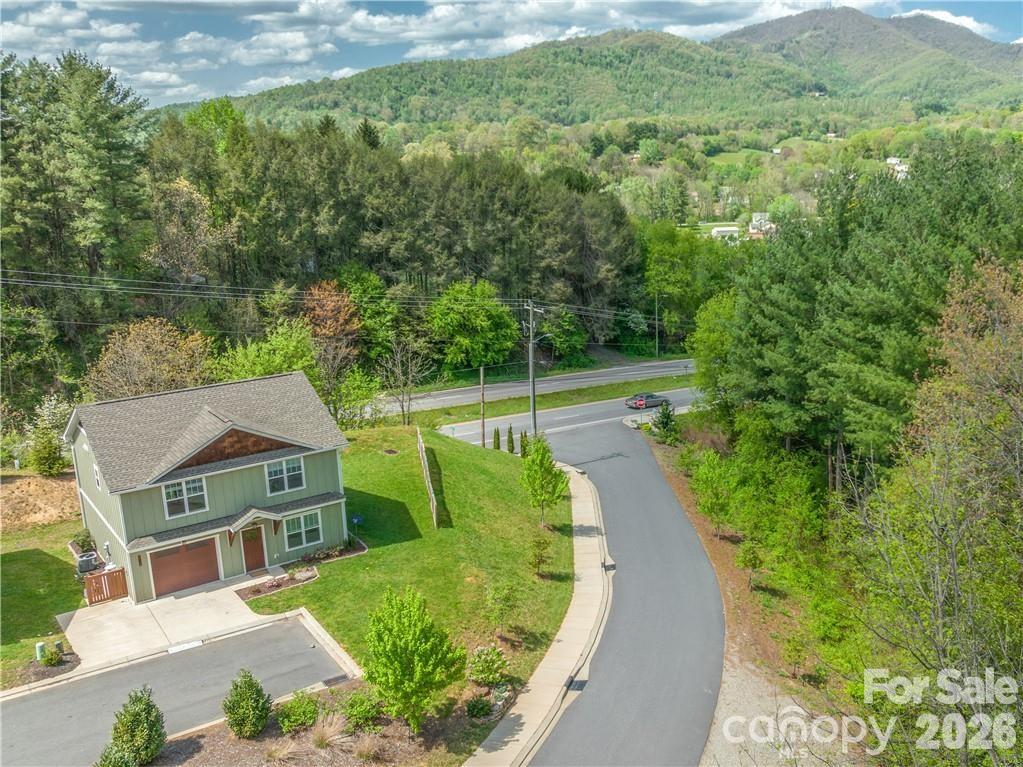 101 Towne Place Clyde NC 28721