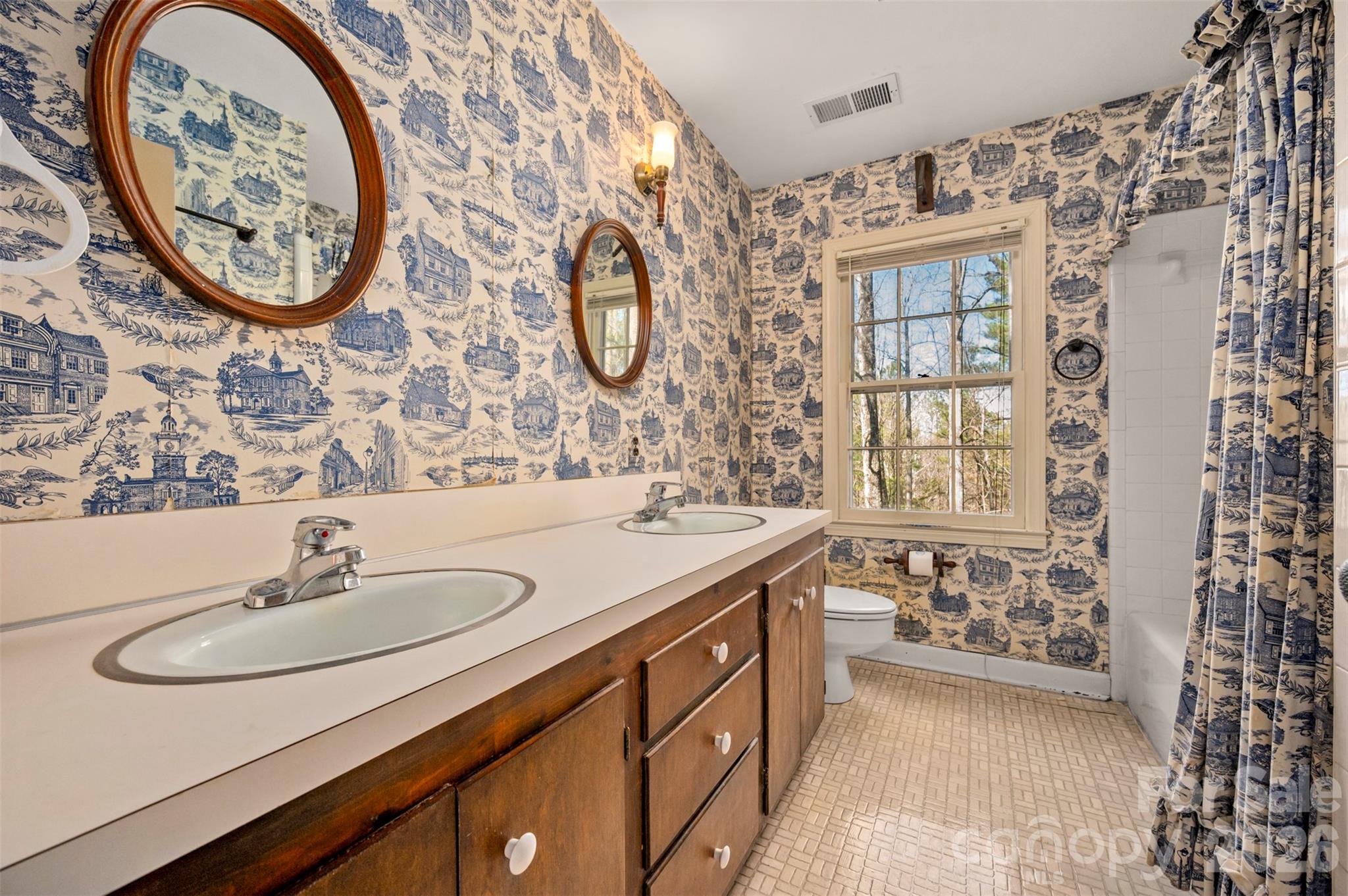 149 Woodbriar Drive Forest City NC 28043