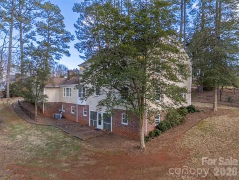 149 Woodbriar Drive Forest City NC 28043