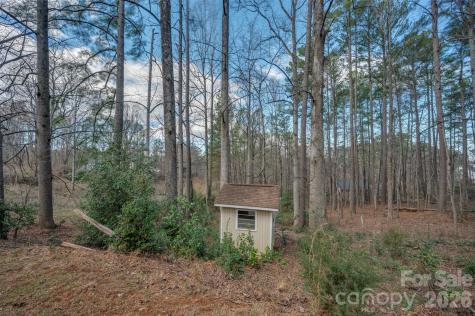 149 Woodbriar Drive Forest City NC 28043