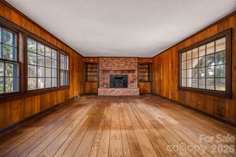 149 Woodbriar Drive Forest City NC 28043