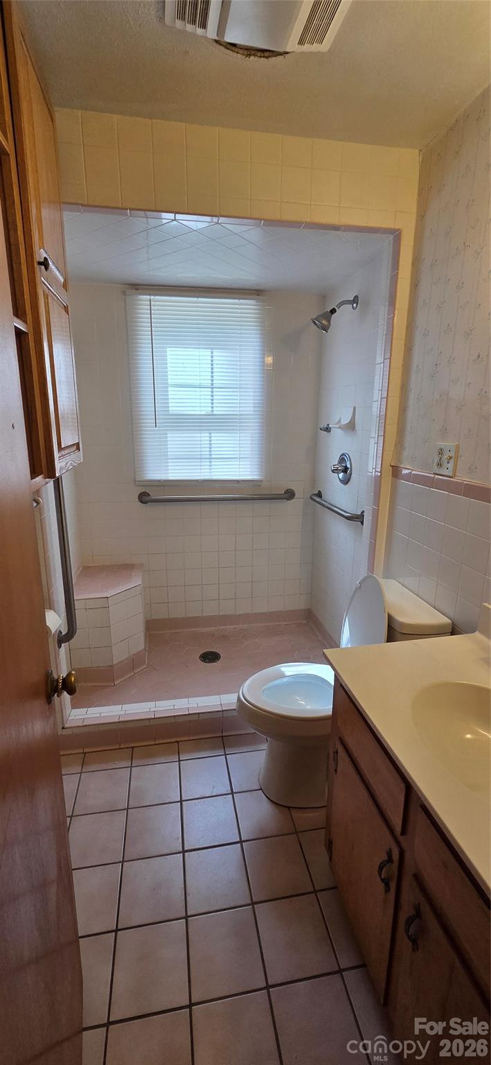 214 Old Dale Road Spruce Pine NC 28777