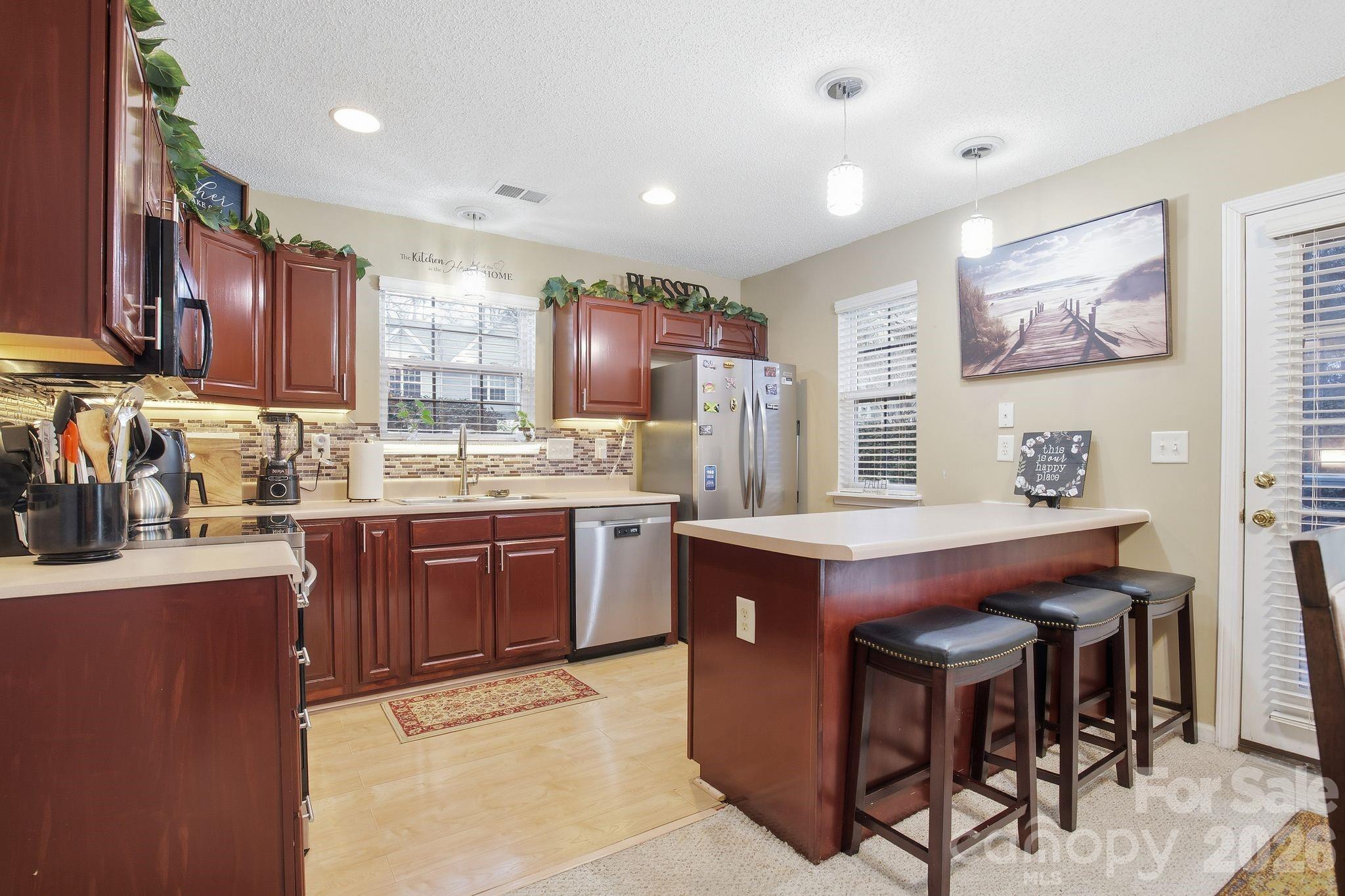 8376 Rudolph Road Charlotte NC 28216