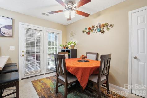 8376 Rudolph Road Charlotte NC 28216