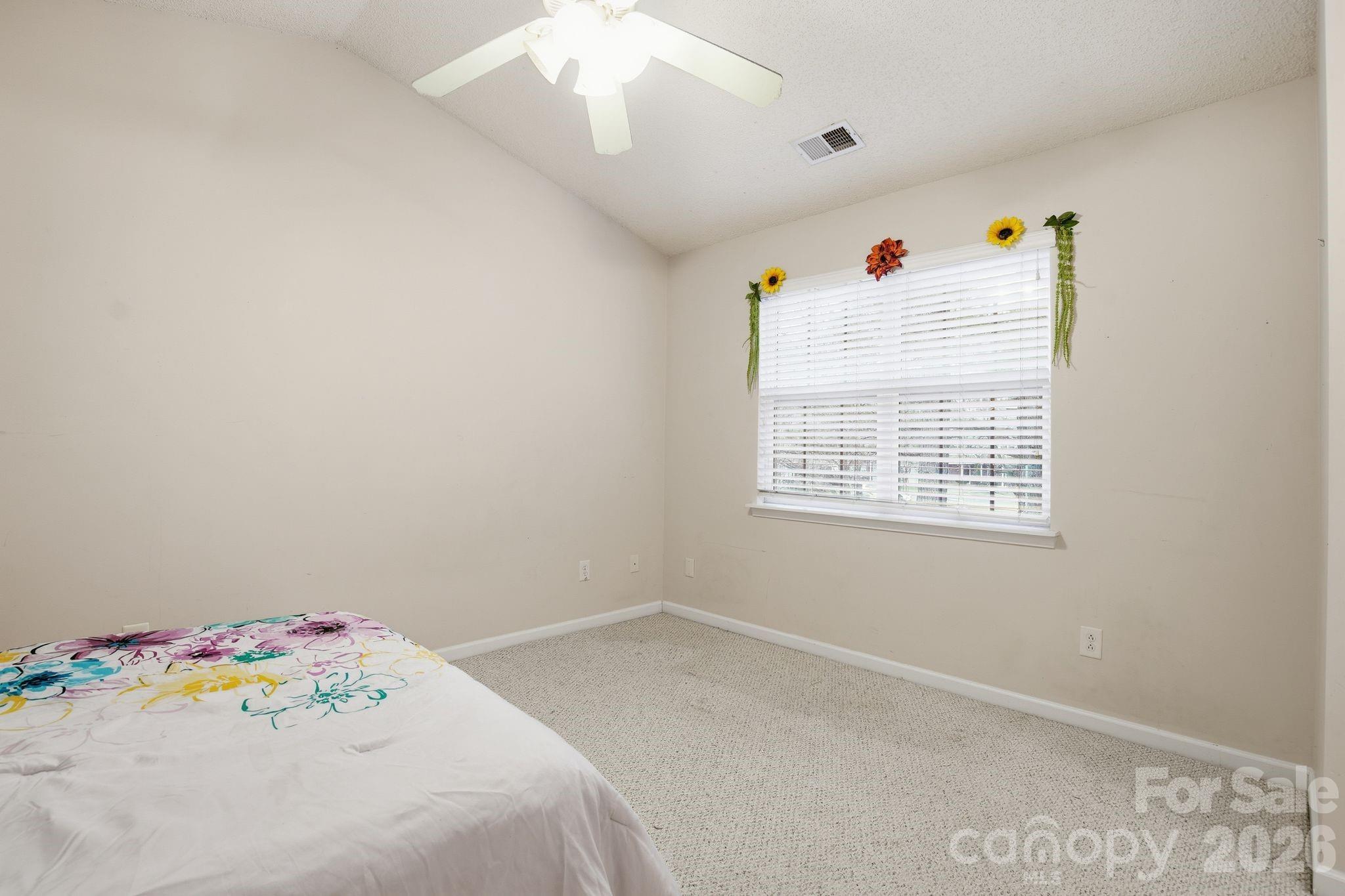 8376 Rudolph Road Charlotte NC 28216